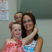 Christie Bennett Photo 39