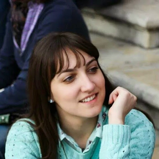 Angela Falcone Photo 22