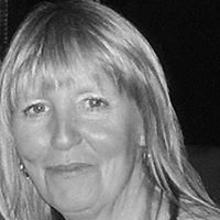 Julie Ashworth Photo 23