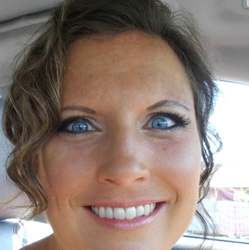 Laura Kline Photo 43