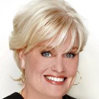 Liz Moore Photo 35