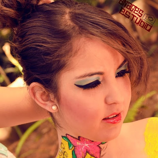 Astrid Figueroa Photo 23
