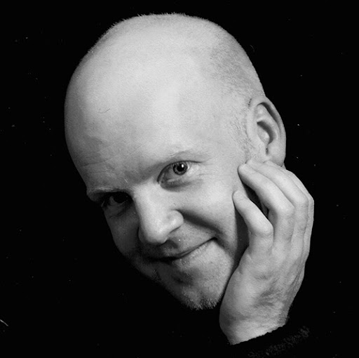 Paul Webb Photo 33