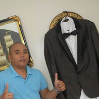 Laurence Santos Photo 14