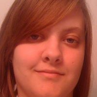 Elizabeth Holden Photo 11