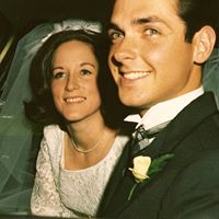 Linda Tuttle Photo 11