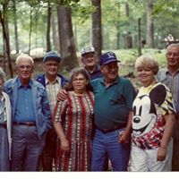 Dee Carpenter Photo 20