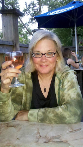 Sandy Rhodes Photo 36