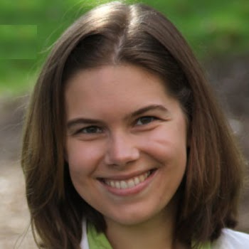 Laura Dyer Photo 27