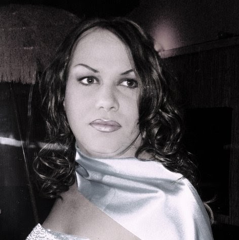 Yvonne Parker Photo 32
