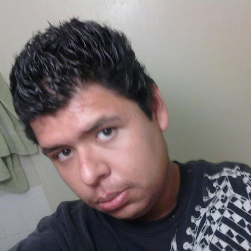 Edwin Reyes Photo 34