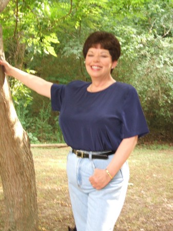 Debra Graves Photo 29