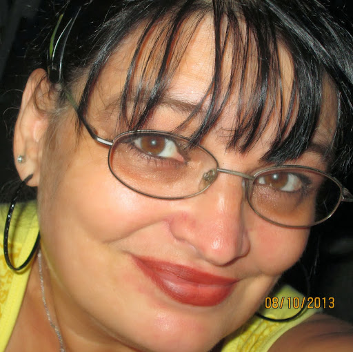 Linda Elliott Photo 41