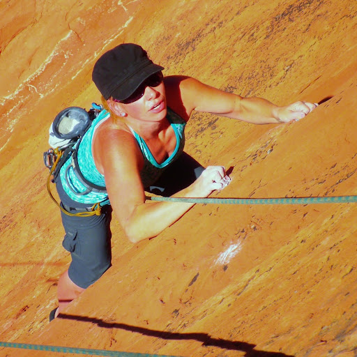 Rebecca Manley Photo 13
