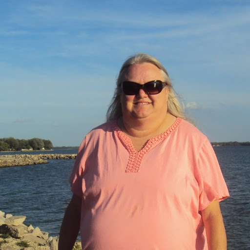 Barbara Hall Photo 21