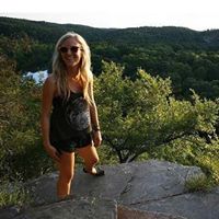 Danielle Everett Photo 33