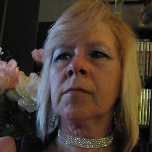 Jackie Griffiths Photo 14