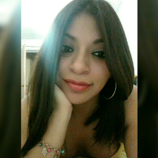 Angela Dominguez Photo 27