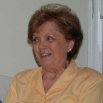 Brenda Bell Photo 24