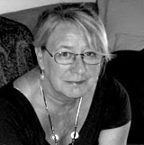 Tracy Saunders Photo 27