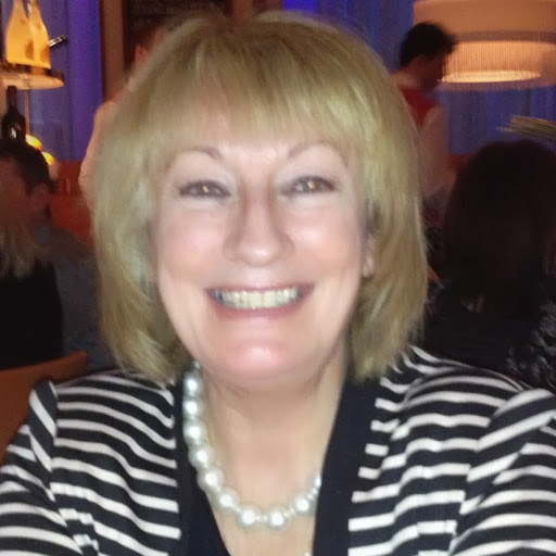 Anne Moore Photo 19
