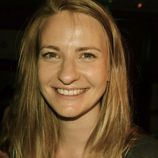 Laura Jones Photo 26