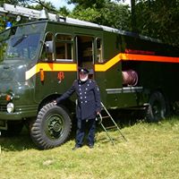 Edward Mills Photo 29