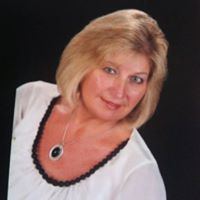 Penny Lawson Photo 41