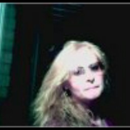 Linda Giles Photo 3