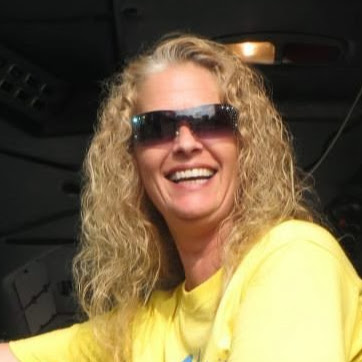 Shelly Holewinski Photo 5