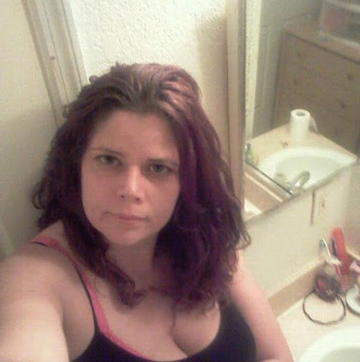 Tracy Rowe Photo 14