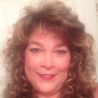 Michelle Clark Photo 35