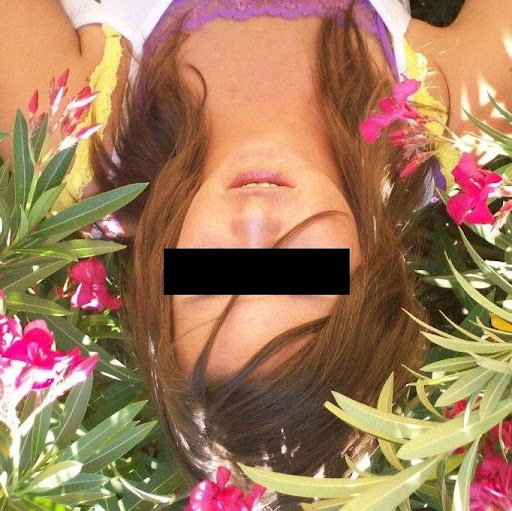 Crystal Henley Photo 32