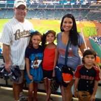 Adriana Salazar Photo 24