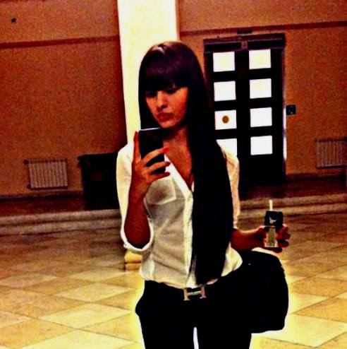 Jennifer Robles Photo 3