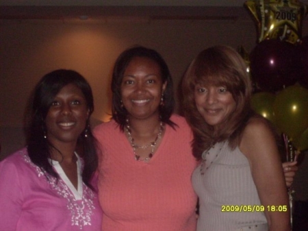 Yolanda Miller Photo 21