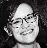 Elizabeth Medina Photo 41