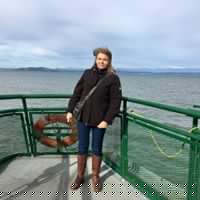 Elizabeth Dewitt Photo 12