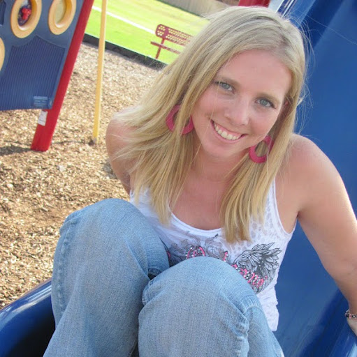 Andrea Anderson Photo 22