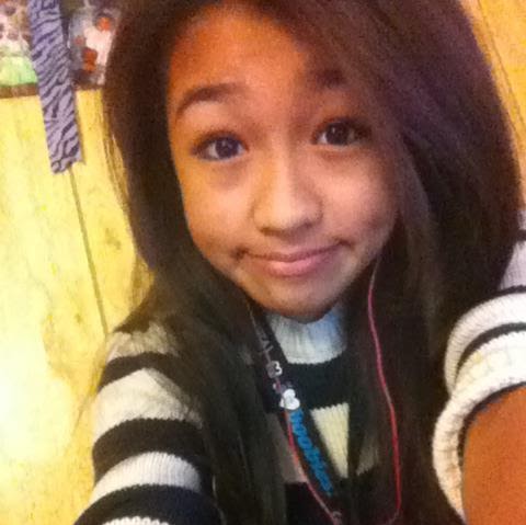 Jessica Burgos Photo 13