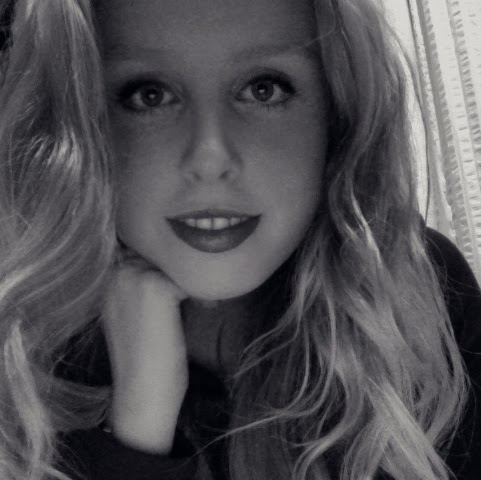 Alice Anderson Photo 22