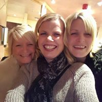 Christine Holt Photo 29