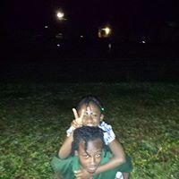 Elizah Robinson Photo 3