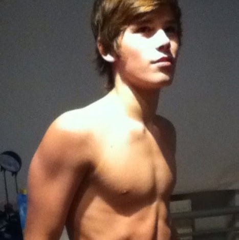 Tyler Owen Photo 16