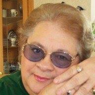 Geraldine Saunders Photo 15