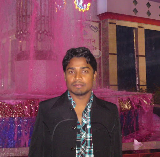Showkat Akbar Photo 7