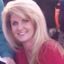 Kelly Little Photo 5
