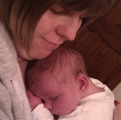 Amanda Mayhew Photo 14