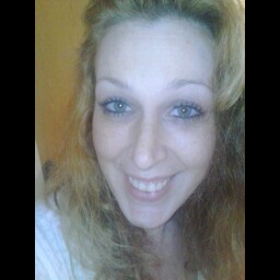 Kelly Riddle Photo 14