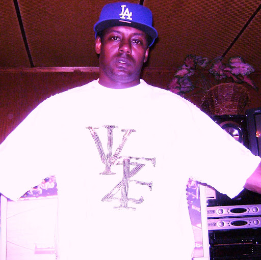 Curtis Harper Photo 11